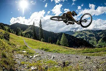 x-line-saalbach_1.350x0.jpg